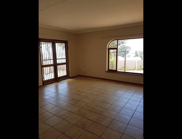 3 BEDROOM TOWNHOUSE RENTED IN SOUTH END
